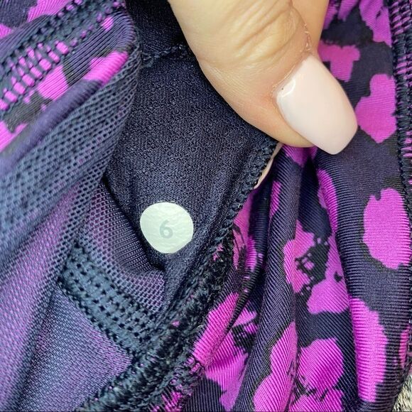 Lululemon Free to Be Sports Bra - Picture 9 of 9